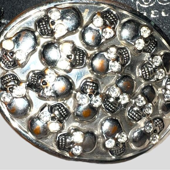 Nocona black leather belt with silver metal skull design!! New main image 7